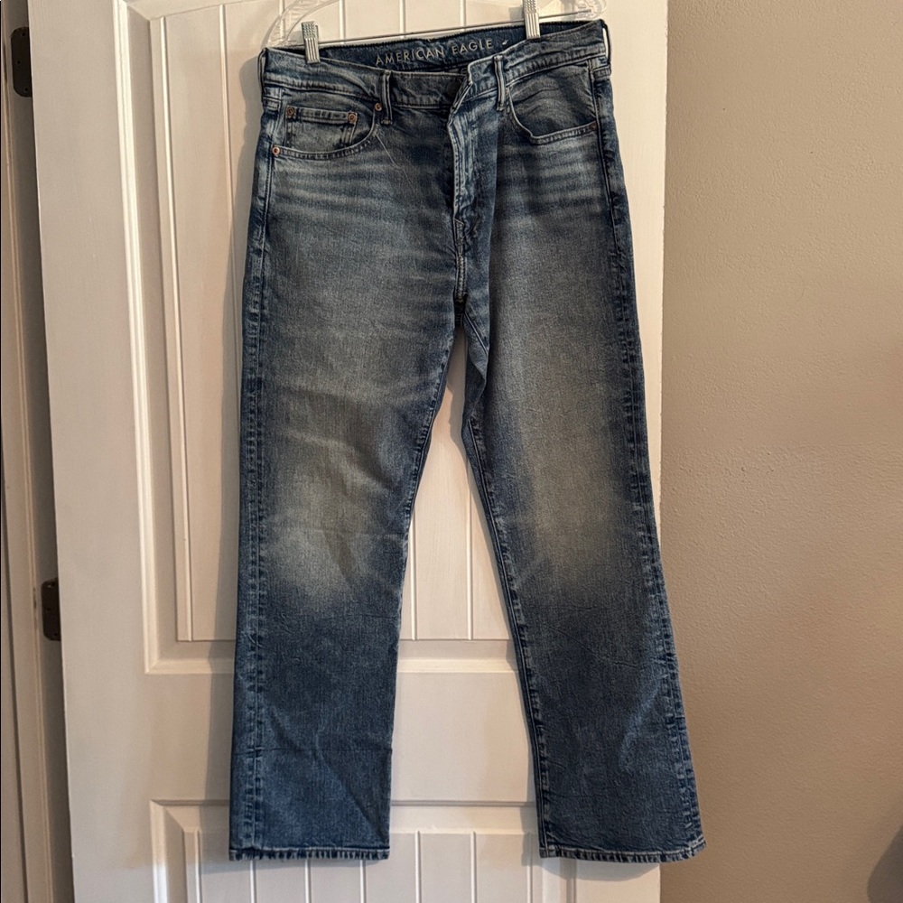 American‎ Eagle Outfitters Light Blue Relaxed Jeans